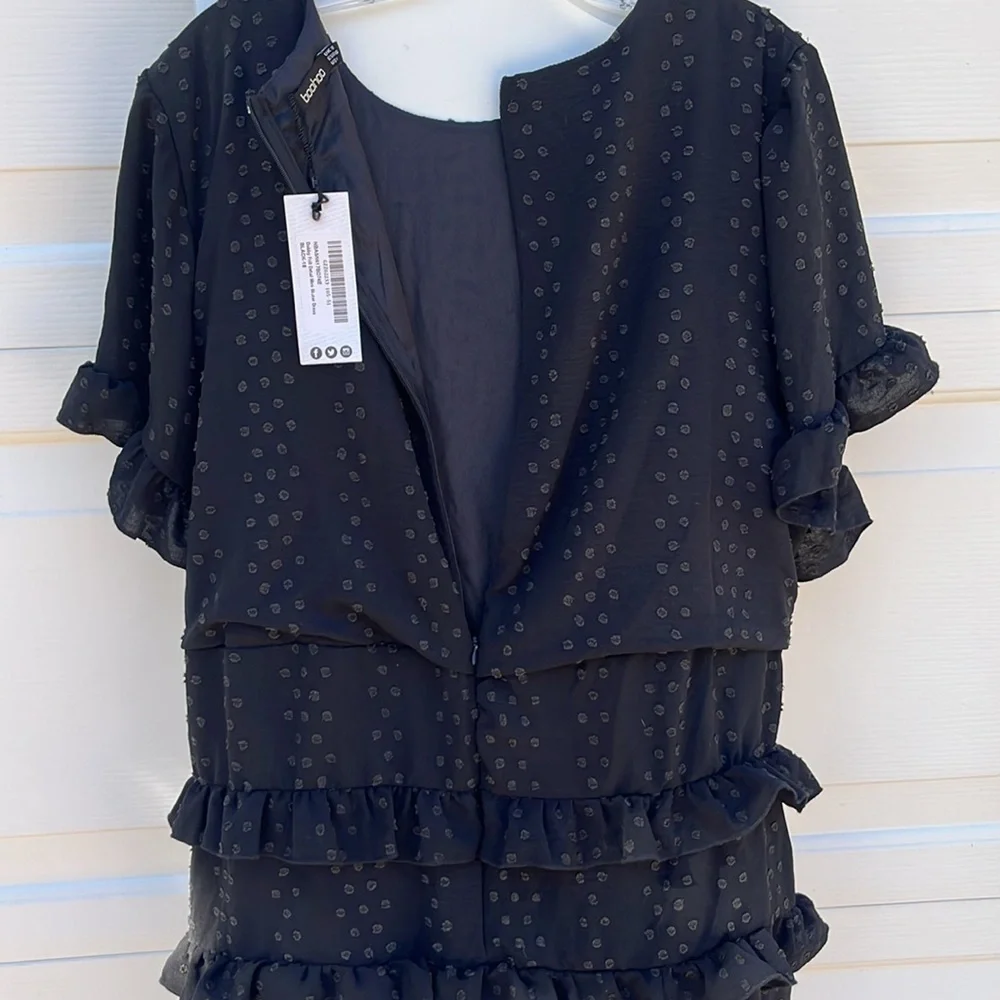 Boohoo Dobby Frill Detail Mini Skater Dress - Picture 4 of 5